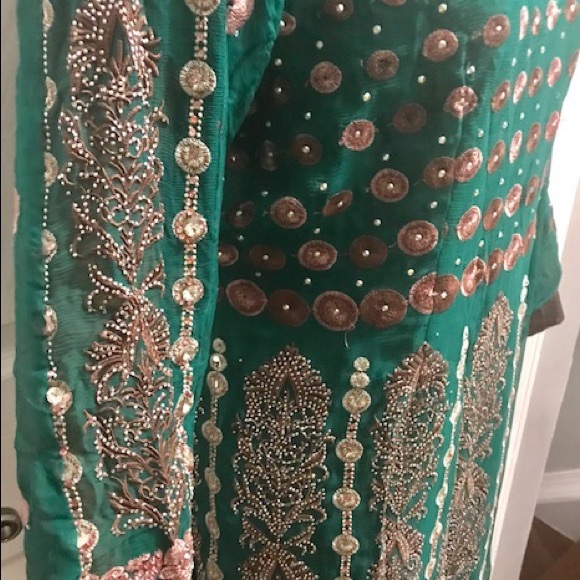 Green dress with silver and brown work - Picture 3 of 3